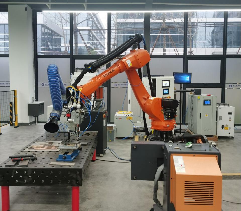 点环光斑和蓝光激光复合焊接工艺验证设备