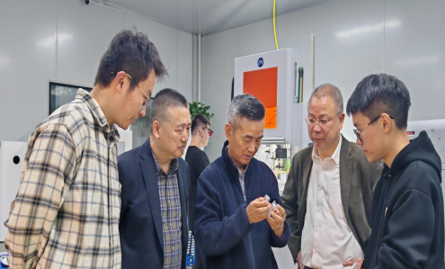 中心主任吴让大带队赴宁波飞纳激光科技有限公司考察