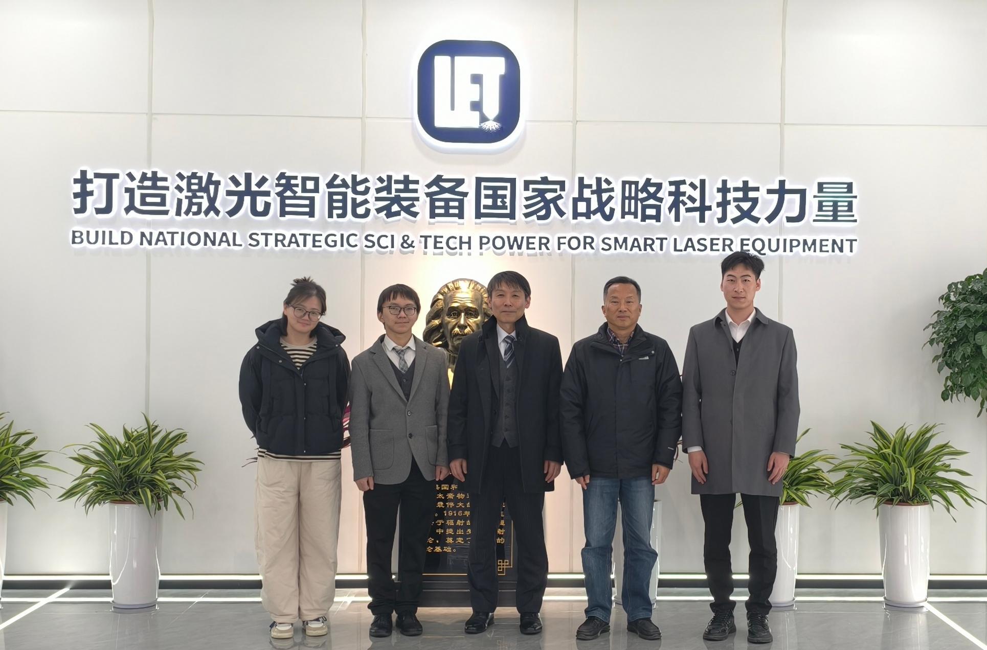 1741654305094054761.jpg 集体合照.jpg