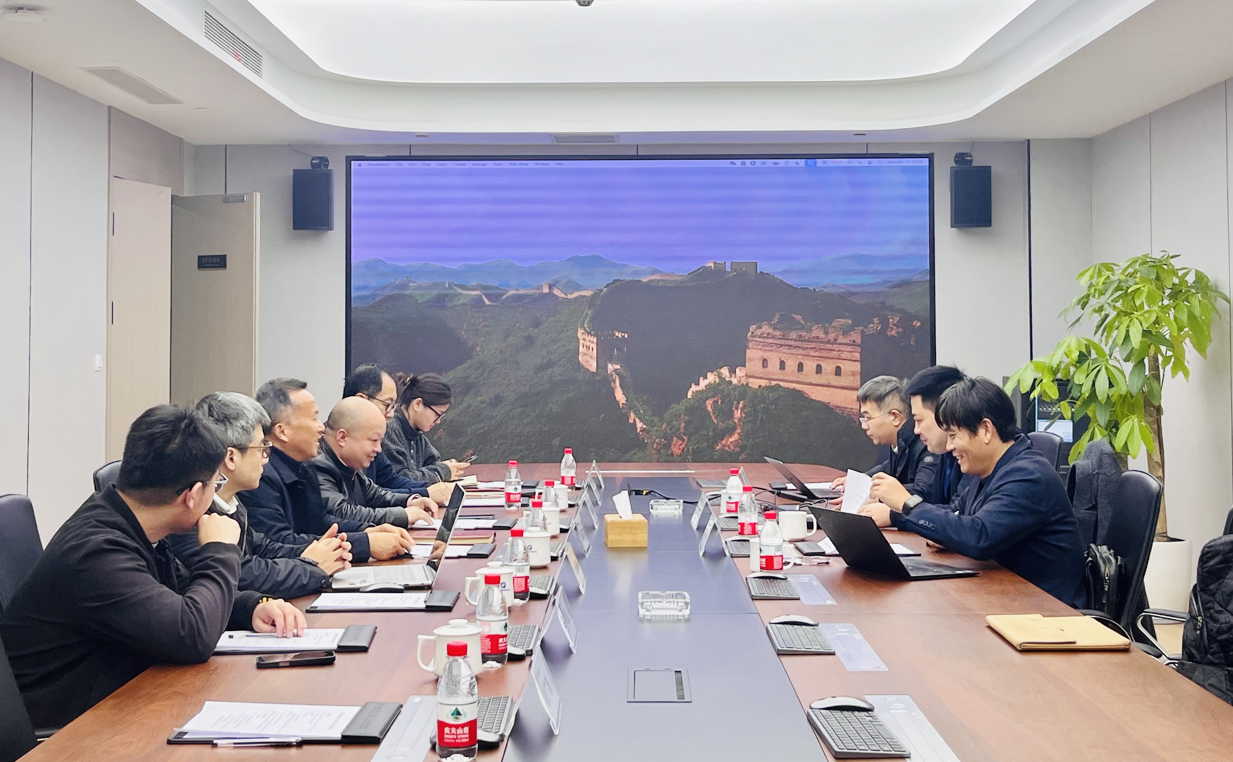 浙江大学曹衍龙教授一行莅临中心交流座谈